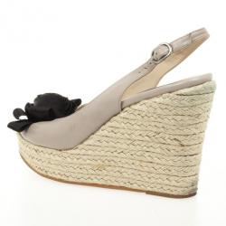 Pre Owned Valentino Beige Leather Satin Rose Embellished Slingback Espadrilles Wedges Size 39