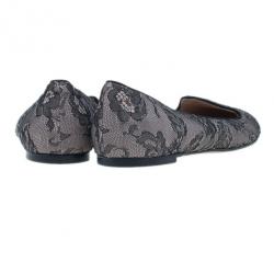 مملوكة مسبقًا Valentino Black Lace Flat Loafers Size 41