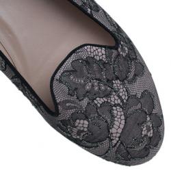 مملوكة مسبقًا Valentino Black Lace Flat Loafers Size 41