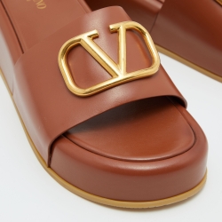 Pre Owned Valentino Tan Leather VLogo Signature Platform Slides Size 36