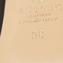 Pre Owned Valentino Black Leather Rockstud Pumps Size 38