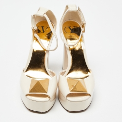 Pre Owned Valentino Cream Patent Leather Block Heel Sandals Size 37.5