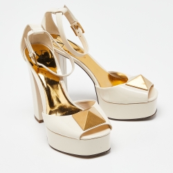 Pre Owned Valentino Cream Patent Leather Block Heel Sandals Size 37.5