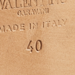 Pre Owned Valentino Black Leather Rockstud Ankle  Boots Size 40