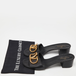 مملوكة مسبقًا Valentino Black Leather Escape VLogo Slide Sandals Size 39