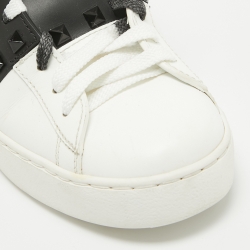 Pre Owned Valentino White/Black Leather Rockstud Untitled Sneakers Size 37