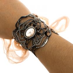 Valentino Peach Stainless Steel Crystal Embellished Rose Women's Wristwatch 20 mm 