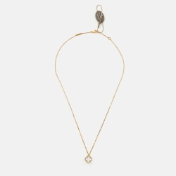 مملوكة مسبقًا Van Cleef & Arpels Sweet Alhambra Mother of Pearl 18k Yellow Gold Pendant Necklace