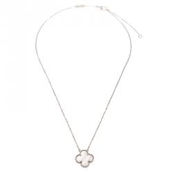 Chanel Camellia Agate Vintage Gold Pendant Necklace