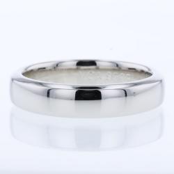 Pre Owned Van Cleef & Arpels Toujours Platinum Band Ring Size 47 