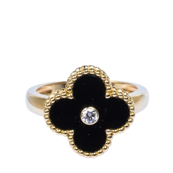 مملوكة مسبقًا Van Cleef and Arpels Vintage Alhambra Onyx Diamond 18K Yellow Gold Ring 53
