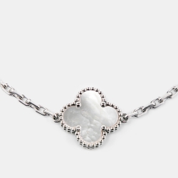 Pre Owned سوار فان كليف أند أربلز ستيشن 5 حليات فينتدج ألامبرا صدف وذهب أبيض عيار 18