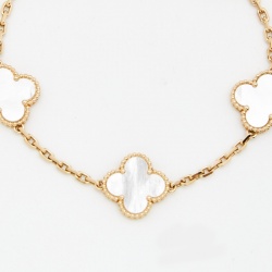 مملوكة مسبقًا Van Cleef & Arpels Vintage Alhambra Mother of Pearl 18k Yellow Gold Station Bracelet