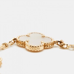 مملوكة مسبقًا Van Cleef & Arpels Vintage Alhambra Mother of Pearl 18k Yellow Gold Station Bracelet
