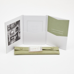 Pre Owned Van Cleef & Arpels Vintage Alhambra Carnelian 18k Yellow Gold 5 Motif Station Bracelet