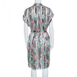 مملوكة مسبقًا فستان قميص فيرساتشي حرير مطبوع مورد بحزام S