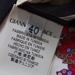 Pre Owned تونيك قفطان مجموعة فيرساتشي مطبوع نقوش شمس و حليات كريستال حرير متعدد الألوان S