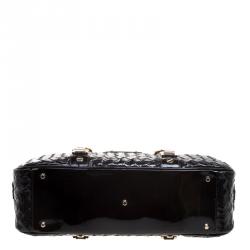 Pre Owned Versace Black Woven Patent Leather Snap Out Of It  Satchel