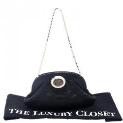 مملوكة مسبقًا حقيبة كلتش فيرساتشي جلد أسود بإطار