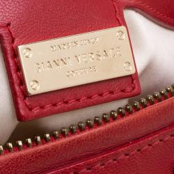 مملوكة مسبقًا Versace Red Quilted Leather Studded Satchel