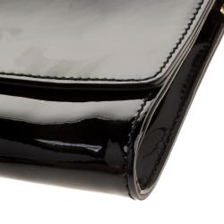 Pre Owned Versace Black Patent Leather Medusa Logo Chain Clutch