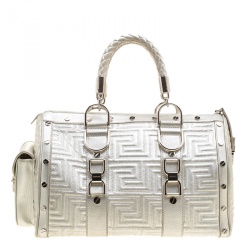 مملوكة مسبقًا Versace Silver Quilted Patent Leather Snap Out Of It Satchel