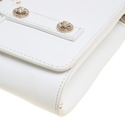 مملوكة مسبقًا Versace White Leather Chain Clutch Bag