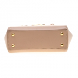 مملوكة مسبقًا Versace Nude Leather Medusa Medallion Tote