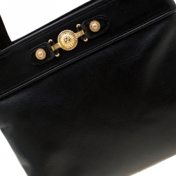 مملوكة مسبقًا Versace Black Leather Shoulder Bag