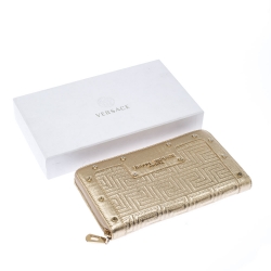 Pre Owned Versace Gold Metallic Quilted Leather Studded Zip Around Wallet