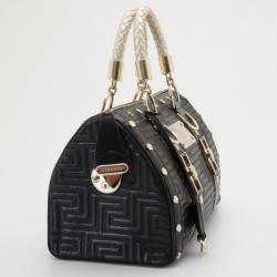 مملوكة مسبقًا Versace Black Quilted ‘Snap Out Of It’ Satchel