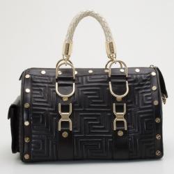 مملوكة مسبقًا Versace Black Quilted ‘Snap Out Of It’ Satchel
