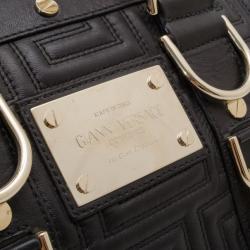 مملوكة مسبقًا Versace Black Quilted ‘Snap Out Of It’ Satchel