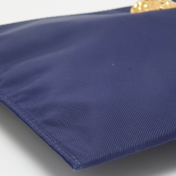 مملوكة مسبقًا Versace Indigo Satin La Medusa Wristlet Pouch