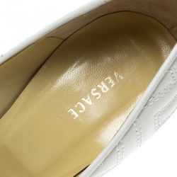 مملوكة مسبقًا Versace White Leather Pointed Toe Pumps Size 36