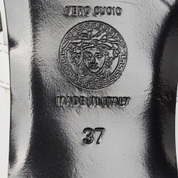 مملوكة مسبقًا Versace White Leather Studded Flat Slides Size 37