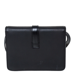 مملوكة مسبقًا Victoria Beckham Black Leather Buckle Flap Crossbody Bag