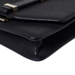 مملوكة مسبقًا Victoria Beckham Black Leather Buckle Flap Crossbody Bag