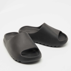 Yeezy x Adidas Black Rubber Onyx Flat Slides Size 39