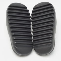 Pre Owned Yeezy x Adidas Black Rubber Onyx Flat Slides Size 40.5
