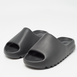 Pre Owned Yeezy x Adidas Black Rubber Onyx Flat Slides Size 40.5