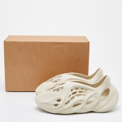 Pre Owned Yeezy x Adidas Off White Rubber Foam RNNR Ararat Sneakers Size 39