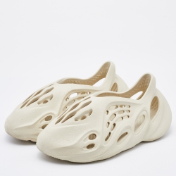 Pre Owned Yeezy x Adidas Off White Rubber Foam RNNR Ararat Sneakers Size 39