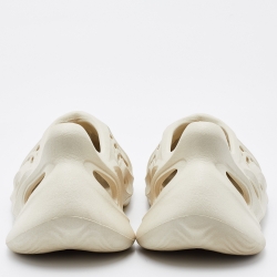 Pre Owned Yeezy x Adidas Off White Rubber Foam RNNR Ararat Sneakers Size 39