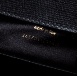 مملوكة مسبقًا حقيبة كلتش سان لوران شيك كبيرة جلد سوداء