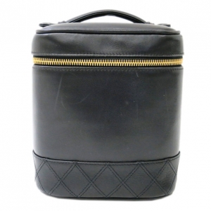 Pre Owned Chanel Black Calkskin Vanity Bag