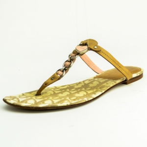 Pre Owned Christian Dior Beige Romantique Thong Flat Sandals Size 36