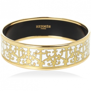 Pre Owned Hermes Balcons du Guadalquivir White Enamel Gold Plated Wide Bangle
