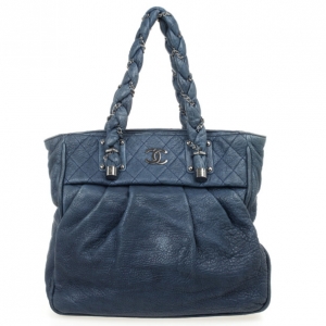 Pre Owned Chanel Navy Blue Pleated Tote