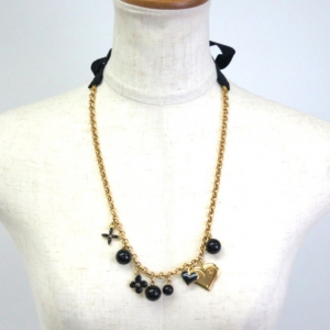 Pre Owned Louis Vuitton Golden Metal and Navy Pendant Necklace